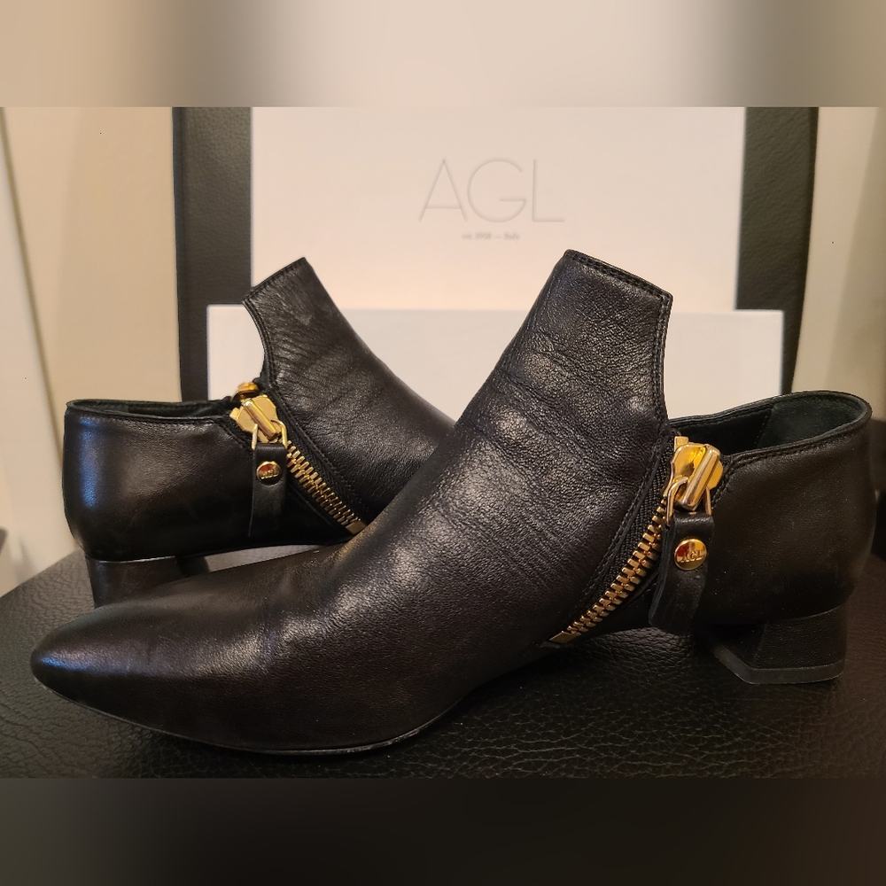 Agl Pointed Black Short Bootie With Double Zipper - image 1
